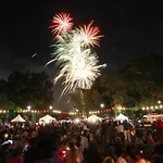 悉尼著名華人区 宝活 Burwood 高級公寓